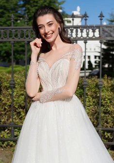 Свадебное платье ММ 0869-M69647. С пышной юбкой, длинное со шлейфом.