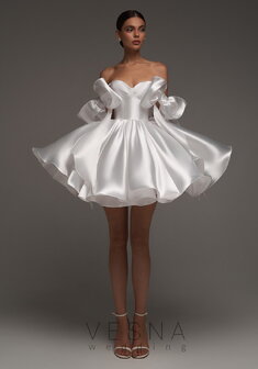 Свадебное платье Принцесс силк вайт-V69812. С пышной юбкой, короткое без шлейфа.