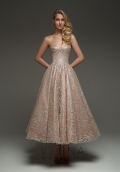 Вечернее платье Мари Нюд-V69837. С пышной юбкой, длинное без шлейфа.