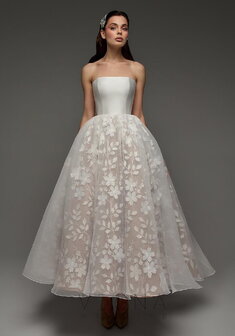 Свадебное платье Флора-V70052. С пышной юбкой, длинное без шлейфа.