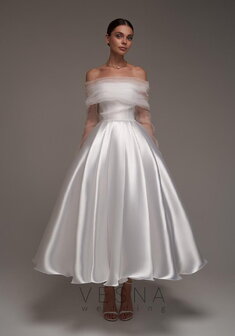 Свадебное платье Грейс Вайт + Вуаль-V70074. С пышной юбкой, длинное без шлейфа.