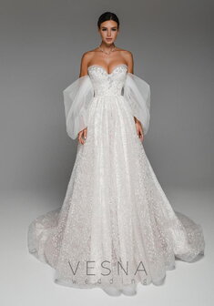 Свадебное платье Примавера Вайт-V70120. А-силуэт, длинное со шлейфом.