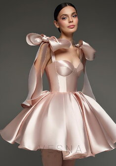 Свадебный салон Vesna (Москва) Принцесс Силк Пинк-V70698. С пышной юбкой, короткое без шлейфа.